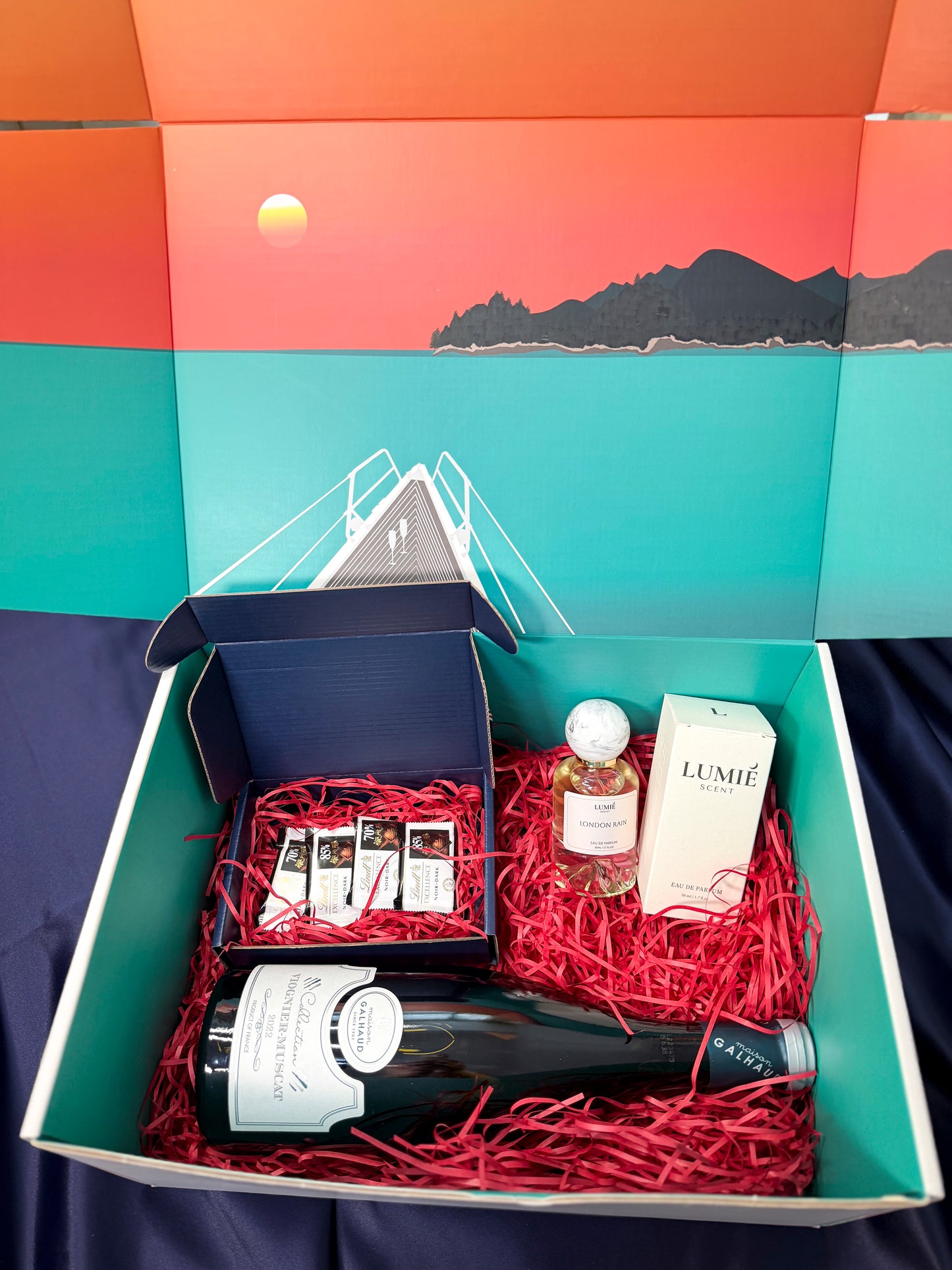 A TABLE x LUMIE SCENT LIMITED EDT VALENTINE'S DAY GIFT SET