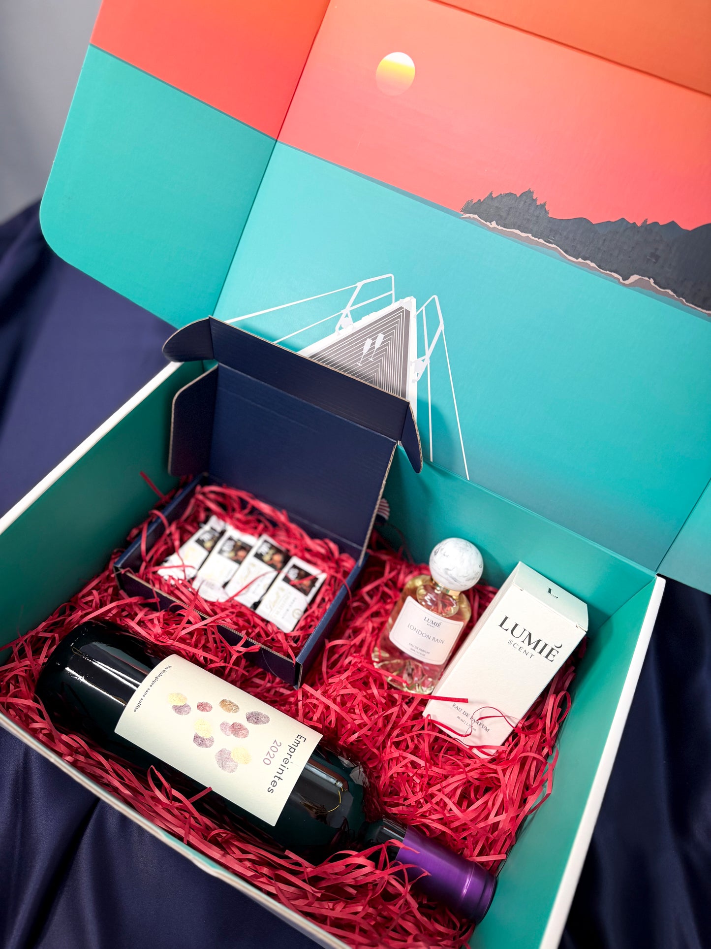 A TABLE x LUMIE SCENT LIMITED EDT VALENTINE'S DAY GIFT SET